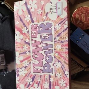Flower power five piece base and eye brush set